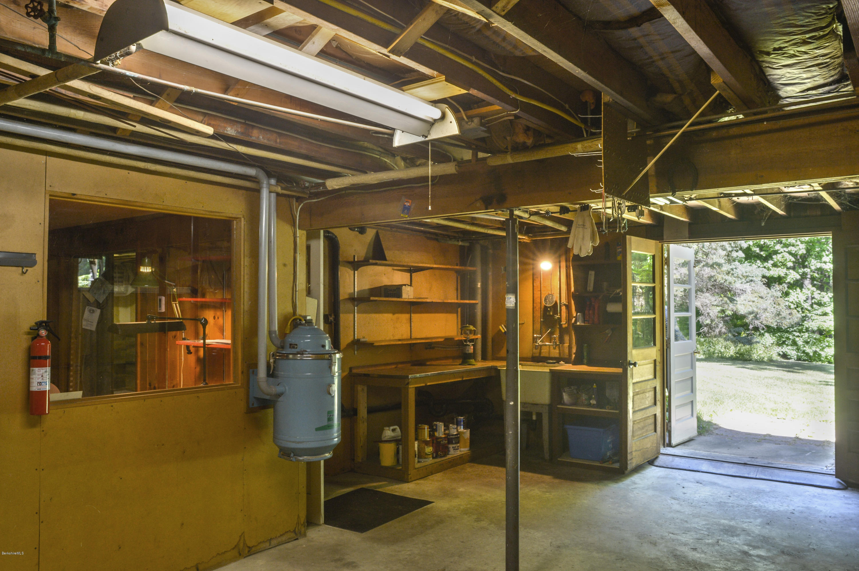 529 South Undermountain Road Sheffield, MA 01257 - Photo 17 of 23 _DSC9913basement
