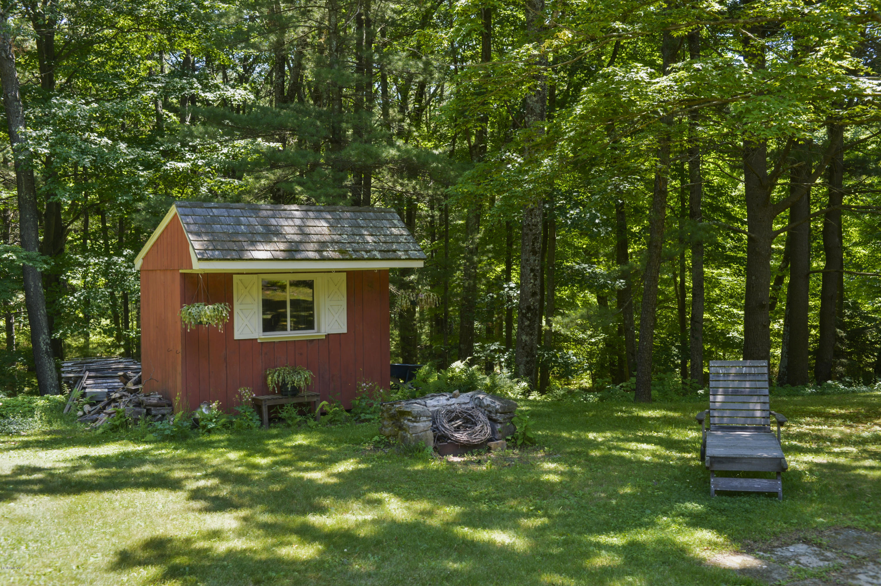 529 South Undermountain Road Sheffield, MA 01257 - Photo 21 of 23 _DSC0192shed-2