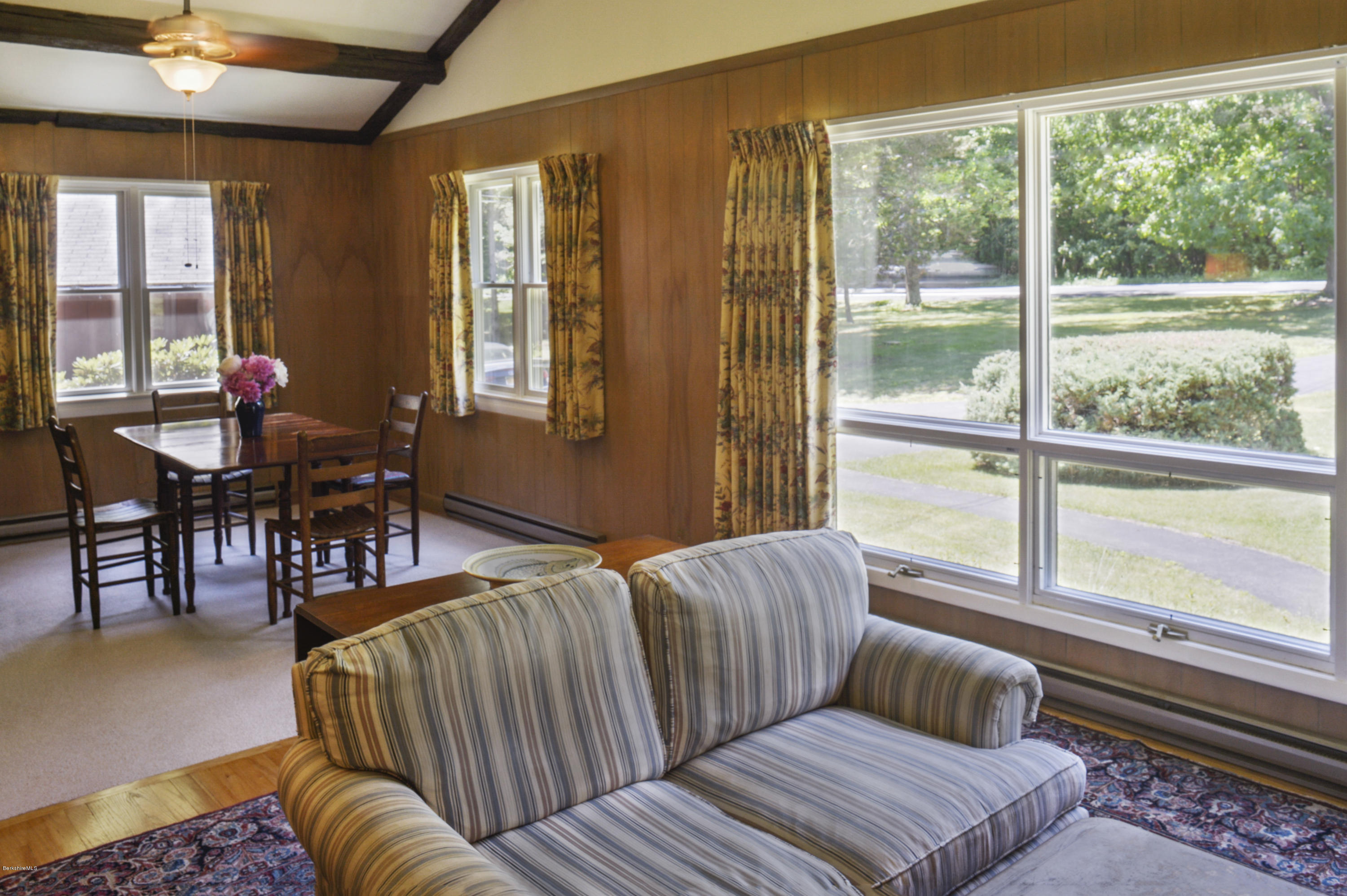 529 South Undermountain Road Sheffield, MA 01257 - Photo 7 of 23 _DSC9840livingroom