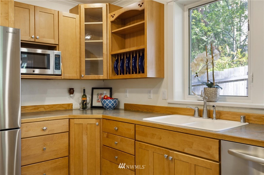 9925 Misery Point Road Northwest Seabeck, WA 98380 - Photo 17 of 36 Gallery Image 17