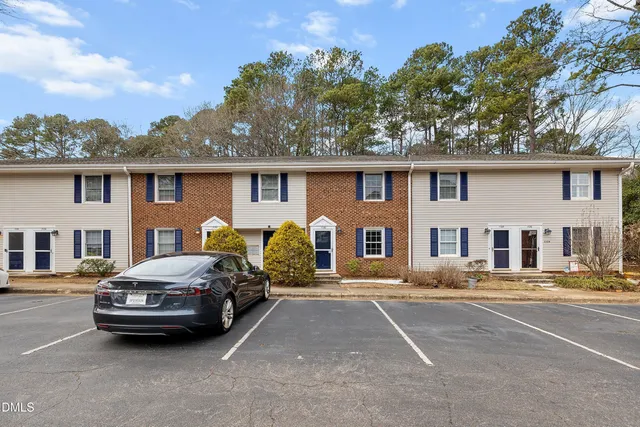 $263,000 | 1130 Nottingham Circle, Cary, NC 27511