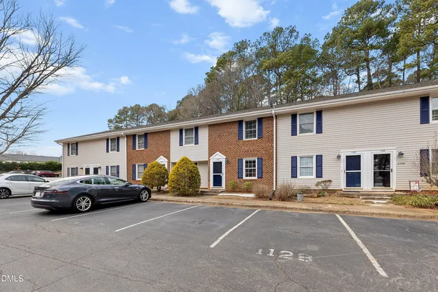 $263,000 | 1130 Nottingham Circle, Cary, NC 27511