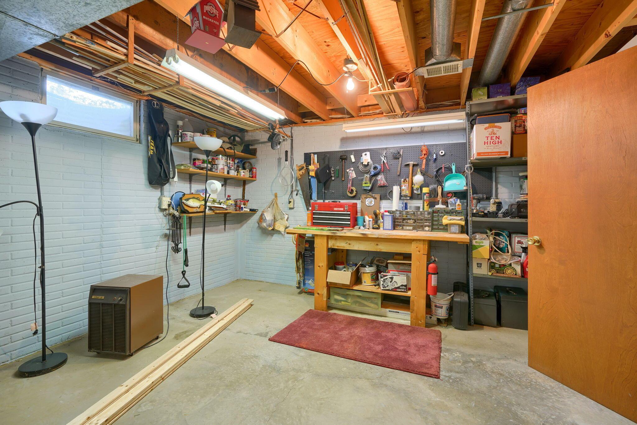 1457 Woodridge Road Marion, OH 43302 - Photo 39 of 80 Workspace in Basement