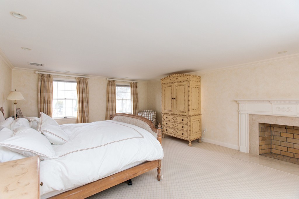 30 Bellevue Road Wellesley, MA 02481 - Photo 17 of 22