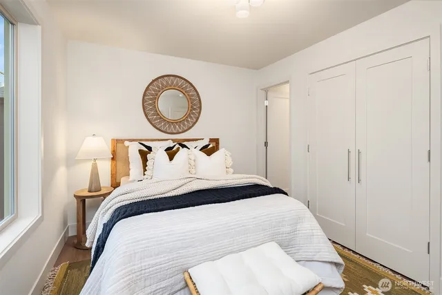 $1,149,950 | 639 18th Avenue West, Kirkland, WA 98033