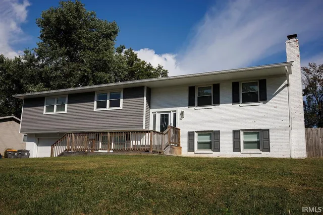 $465,000 | 121 South Smith Road, Bloomington, IN 47401