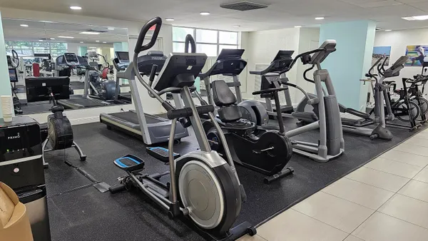 $2,250 | 400 Leslie Drive, Unit 807, Hallandale Beach, FL 33009