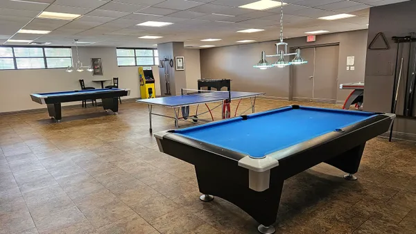 $2,250 | 400 Leslie Drive, Unit 807, Hallandale Beach, FL 33009