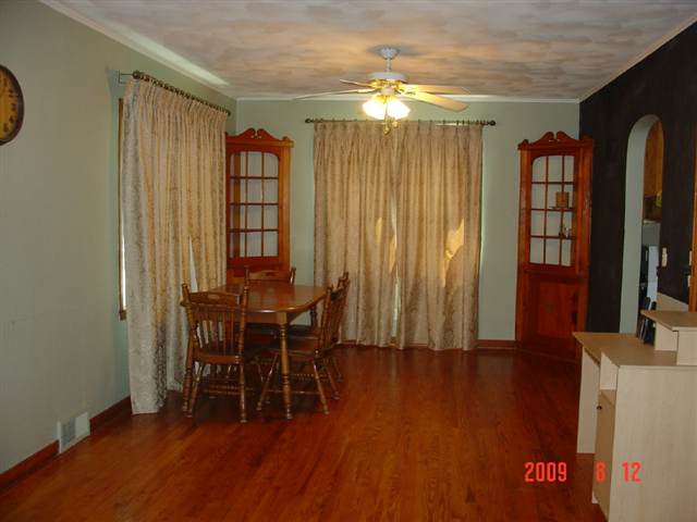 203 Edgewood Road Eureka, IL 61530 - Photo 3 of 9 Gallery Image 3