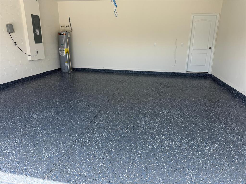 216 Taylor Groves St Lake Lake Wales, FL 33898 - Photo 16 of 18 a view of an empty room and closet area