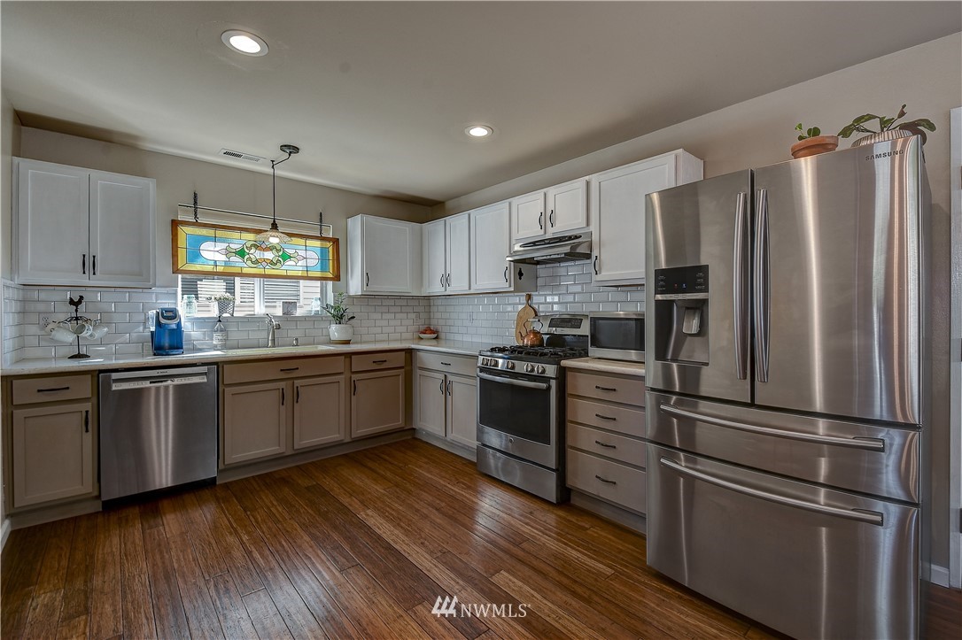 4002 153rd Place Southeast Bothell, WA 98012 - Photo 7 of 25