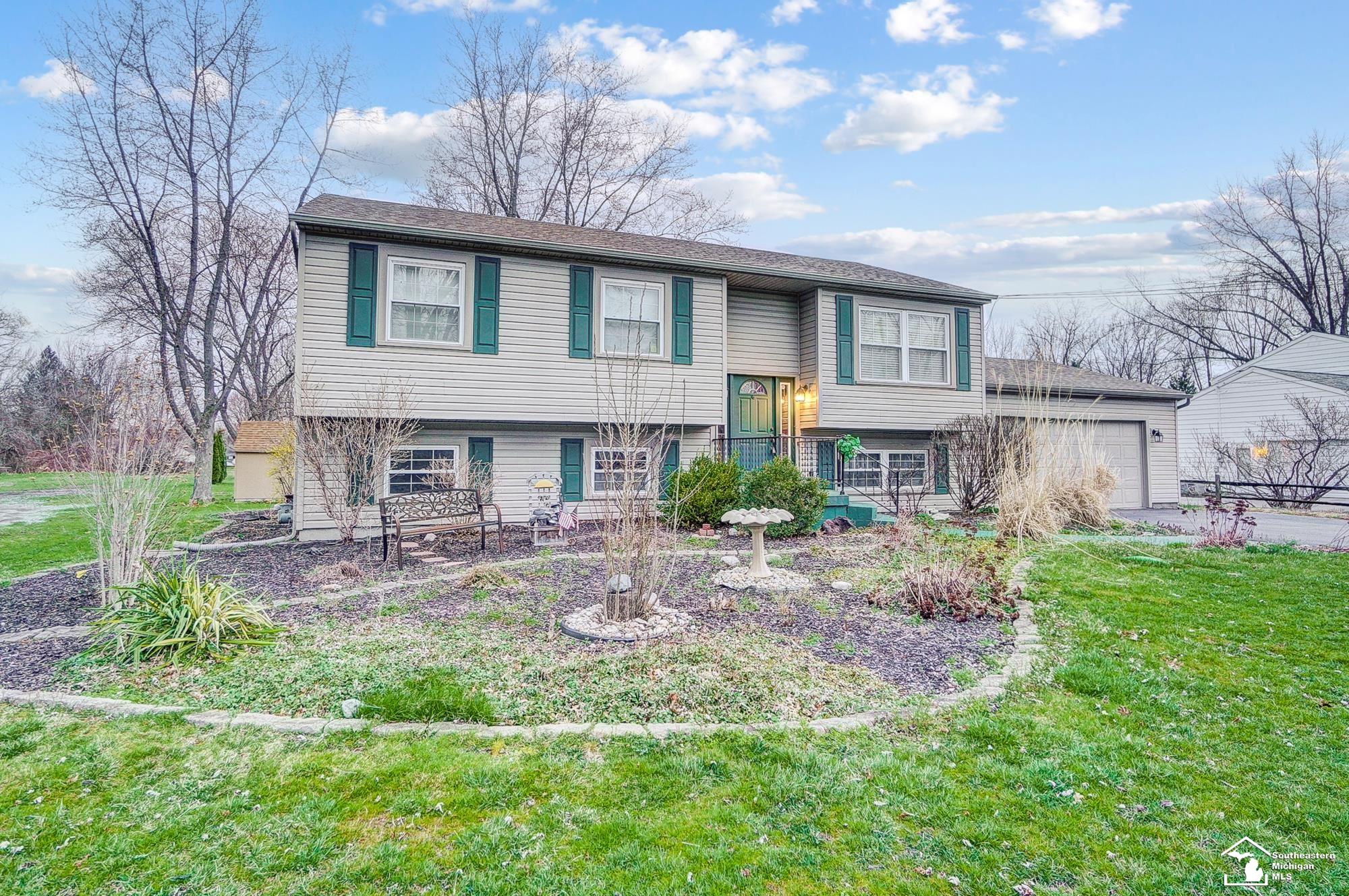 3116 Smith Road Lambertville, MI 48144 - Photo 1 of 49 Gallery Image 1