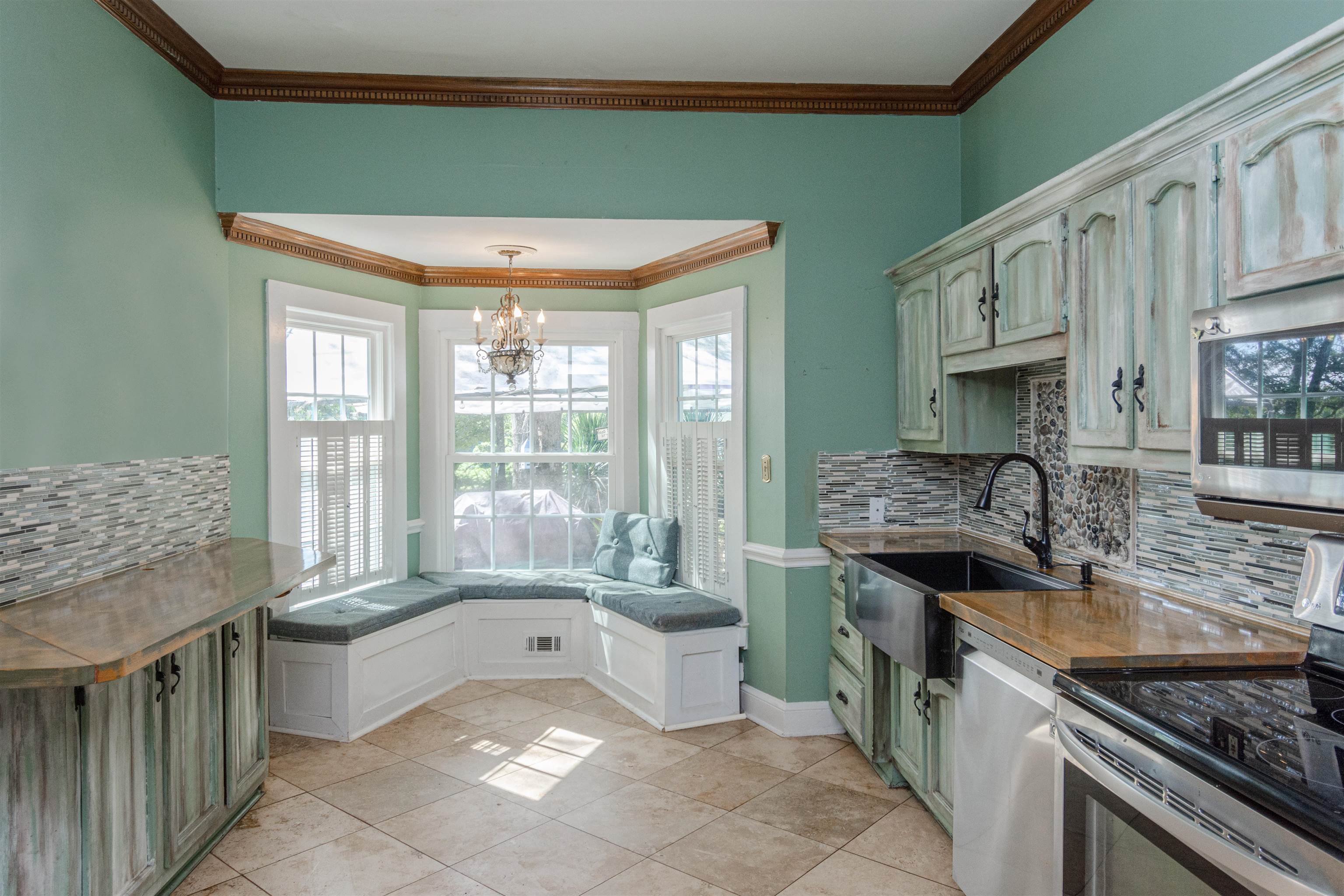 185 West Main Street Duncan, SC 29334 - Photo 13 of 32 Kitchen