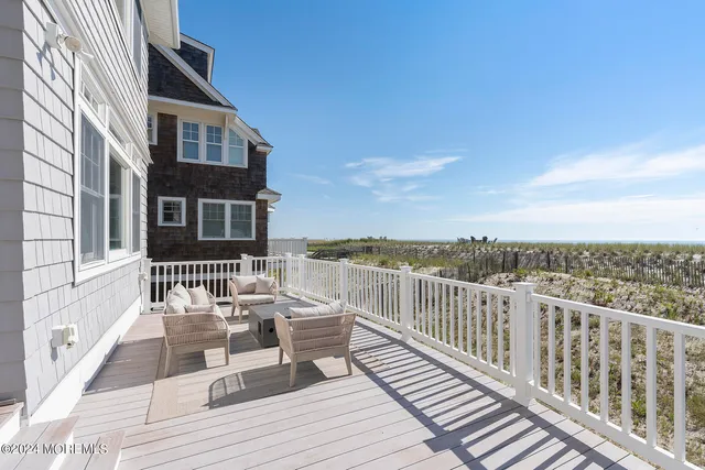$6,900,000 | 525 East Avenue, Bay Head, NJ 08742