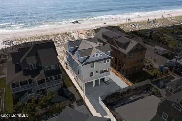 $6,900,000 | 525 East Avenue, Bay Head, NJ 08742