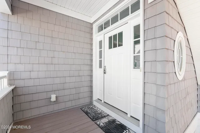 $6,900,000 | 525 East Avenue, Bay Head, NJ 08742