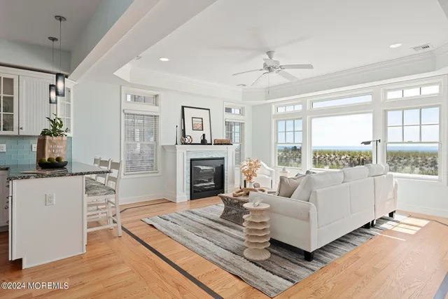 $6,900,000 | 525 East Avenue, Bay Head, NJ 08742