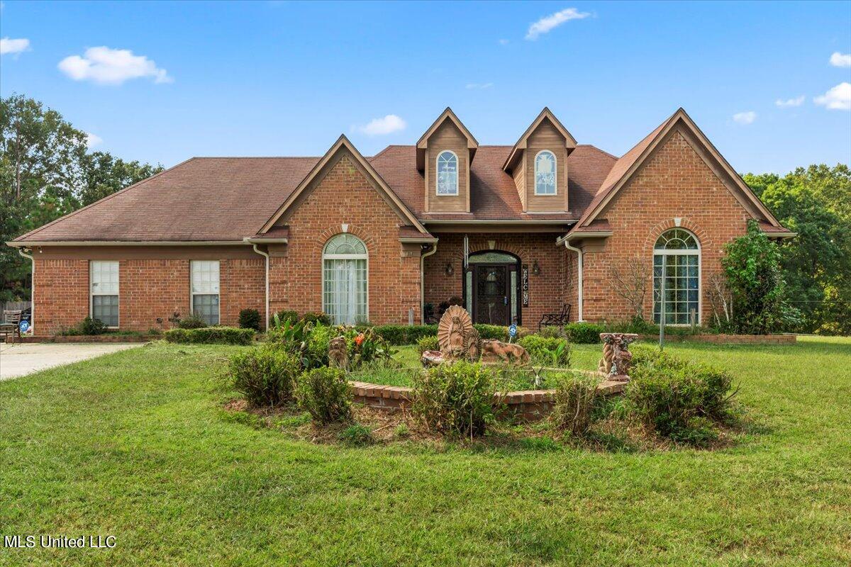 19 Embry Road Byhalia, MS 38611 - Photo 1 of 22 Flor Bernal