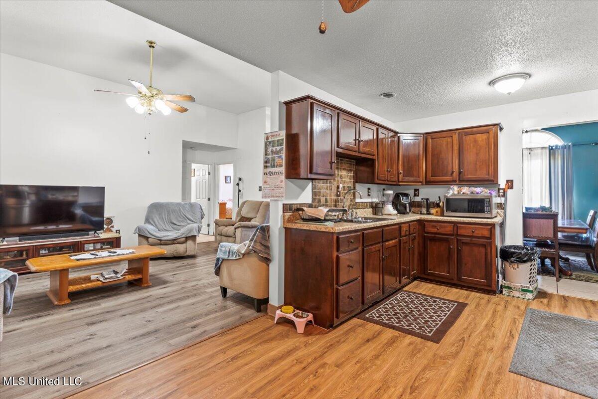 19 Embry Road Byhalia, MS 38611 - Photo 6 of 22 IMG_5856