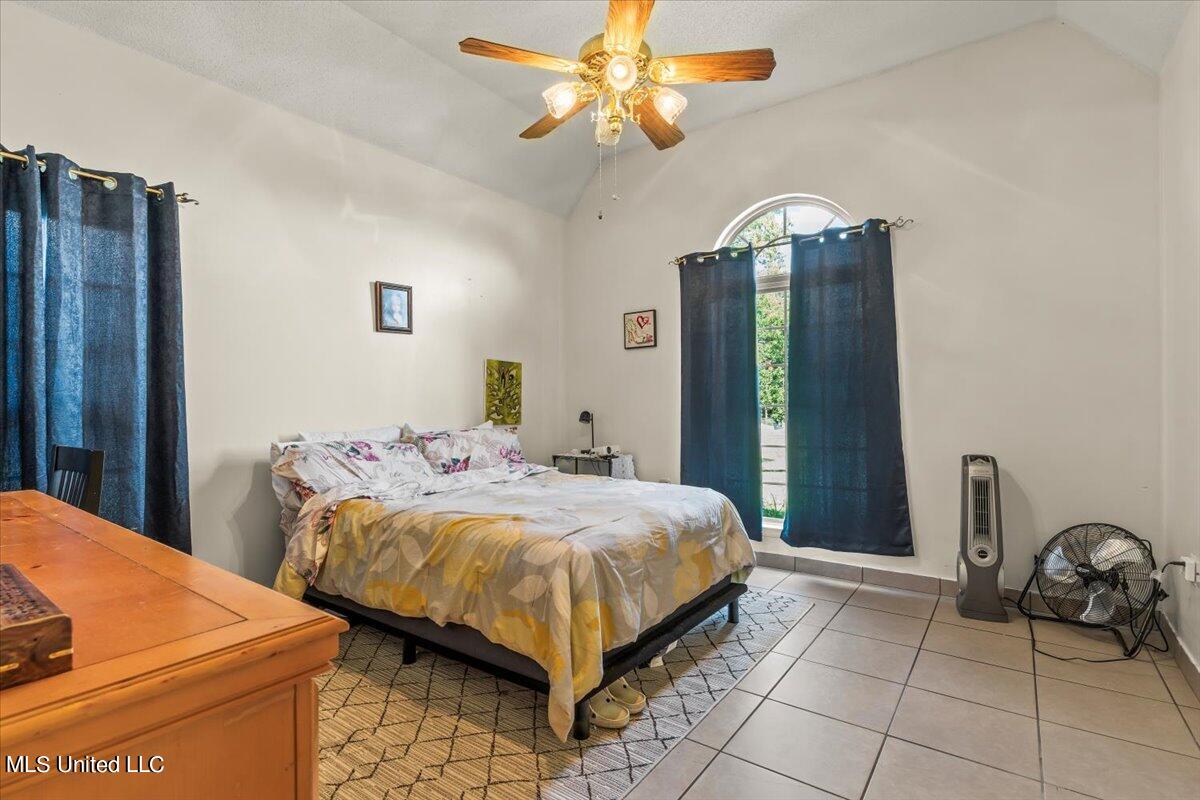 19 Embry Road Byhalia, MS 38611 - Photo 8 of 22 IMG_5851