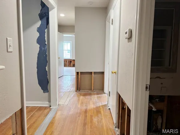 $77,500 | 1405 East Cypress Street, Charleston, MO 63834