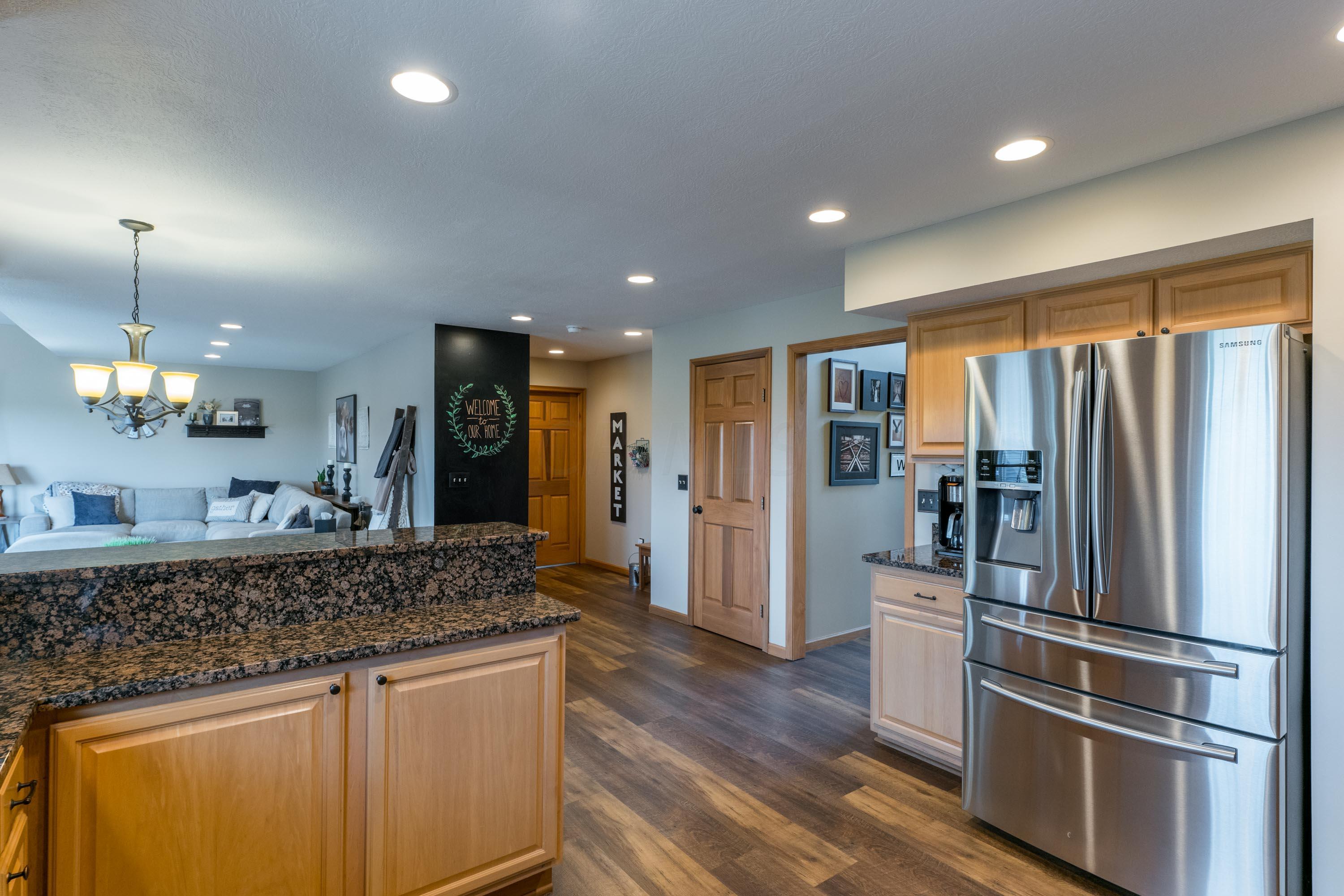 6883 Moore Road Delaware, OH 43015 - Photo 10 of 73 Kitchen