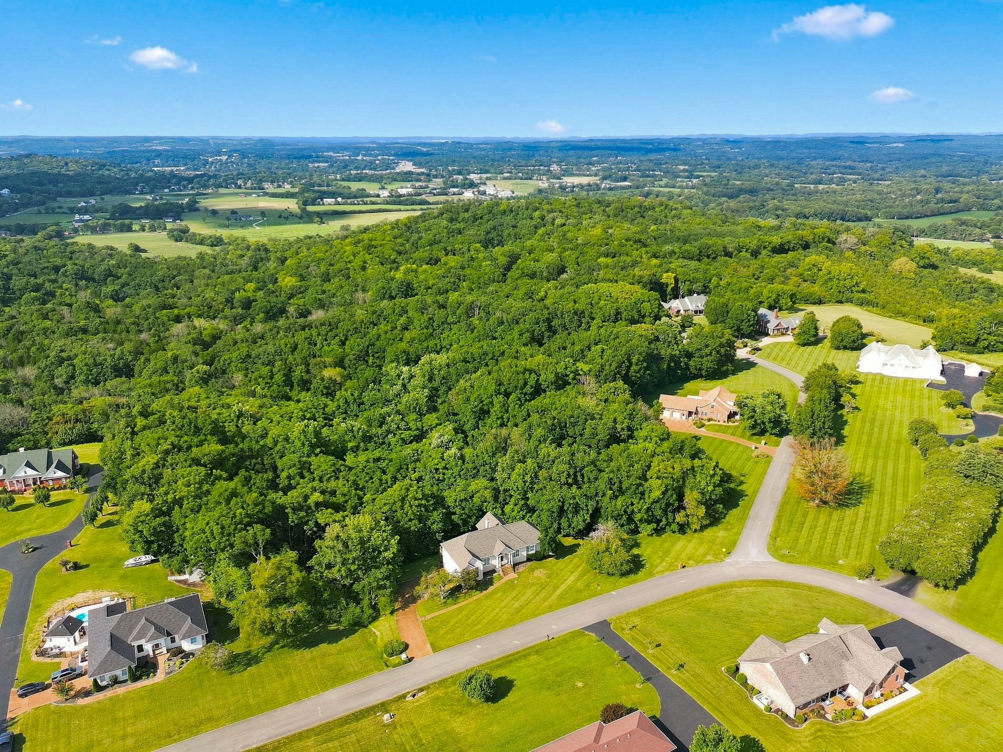 1108 Abbey Road Columbia, TN 38401 - Photo 60 of 63 Gallery Image 60