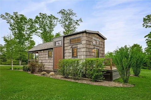 $800,000 | 12 Alexander Circle, Unit TH2, Richmond, RI 02898