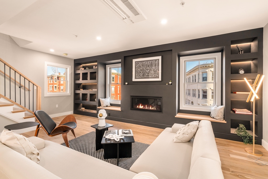 71 Greenough Street, Unit 2 Brookline, MA 02445 - Photo 2 of 27