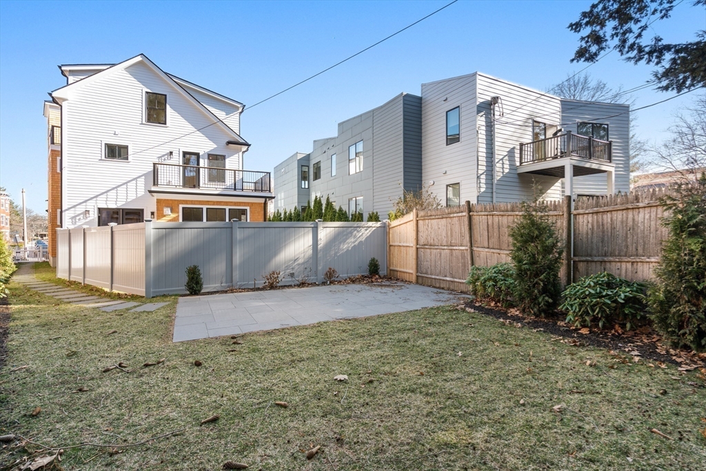 71 Greenough Street, Unit 2 Brookline, MA 02445 - Photo 26 of 27