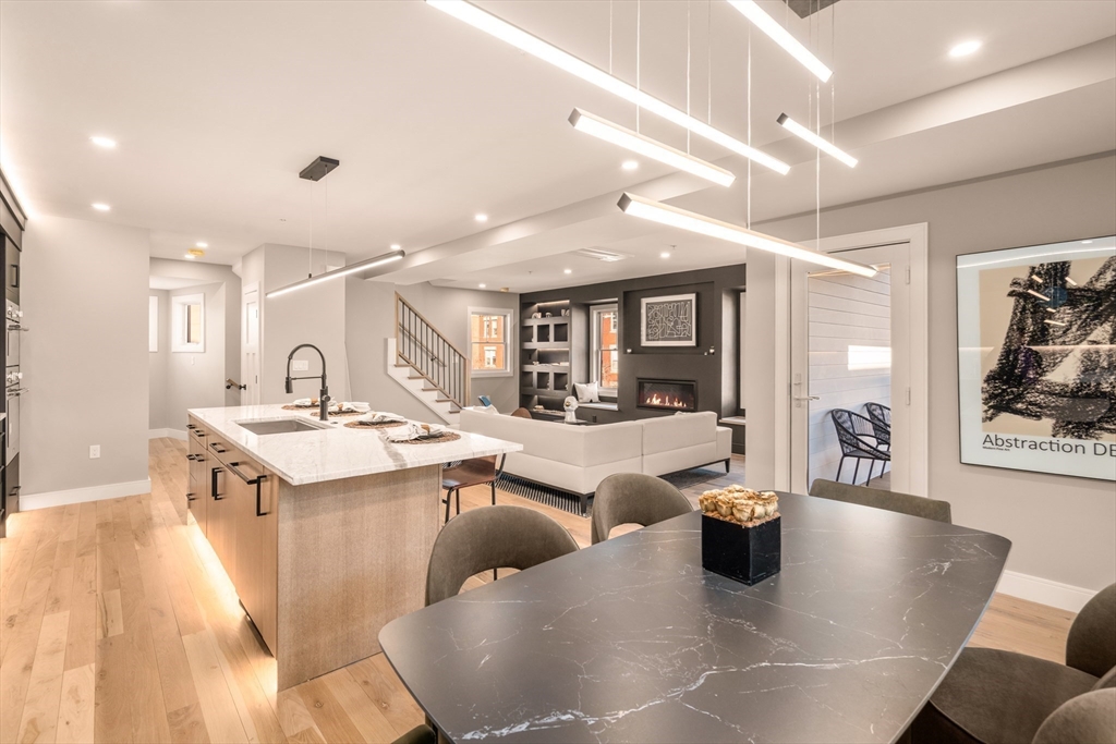 71 Greenough Street, Unit 2 Brookline, MA 02445 - Photo 7 of 27