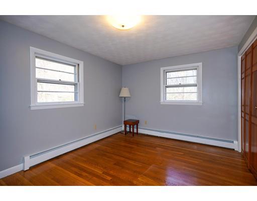 131 Parker Road Chelmsford, MA 01824 - Photo 13 of 23 Gallery Image 13