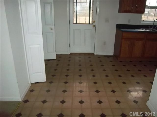 5802 Secrest Short Cut Road Monroe, NC 28110 - Photo 5 of 13 Gallery Image 5