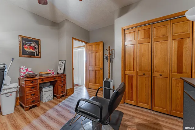 $450,000 | 180 North 400 East Road, Atlanta, IL 61723