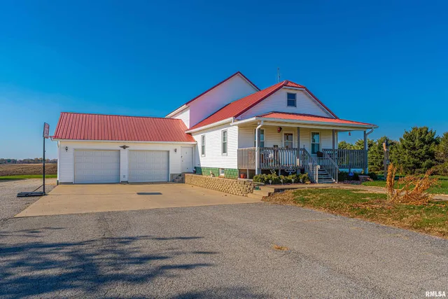 $450,000 | 180 North 400 East Road, Atlanta, IL 61723