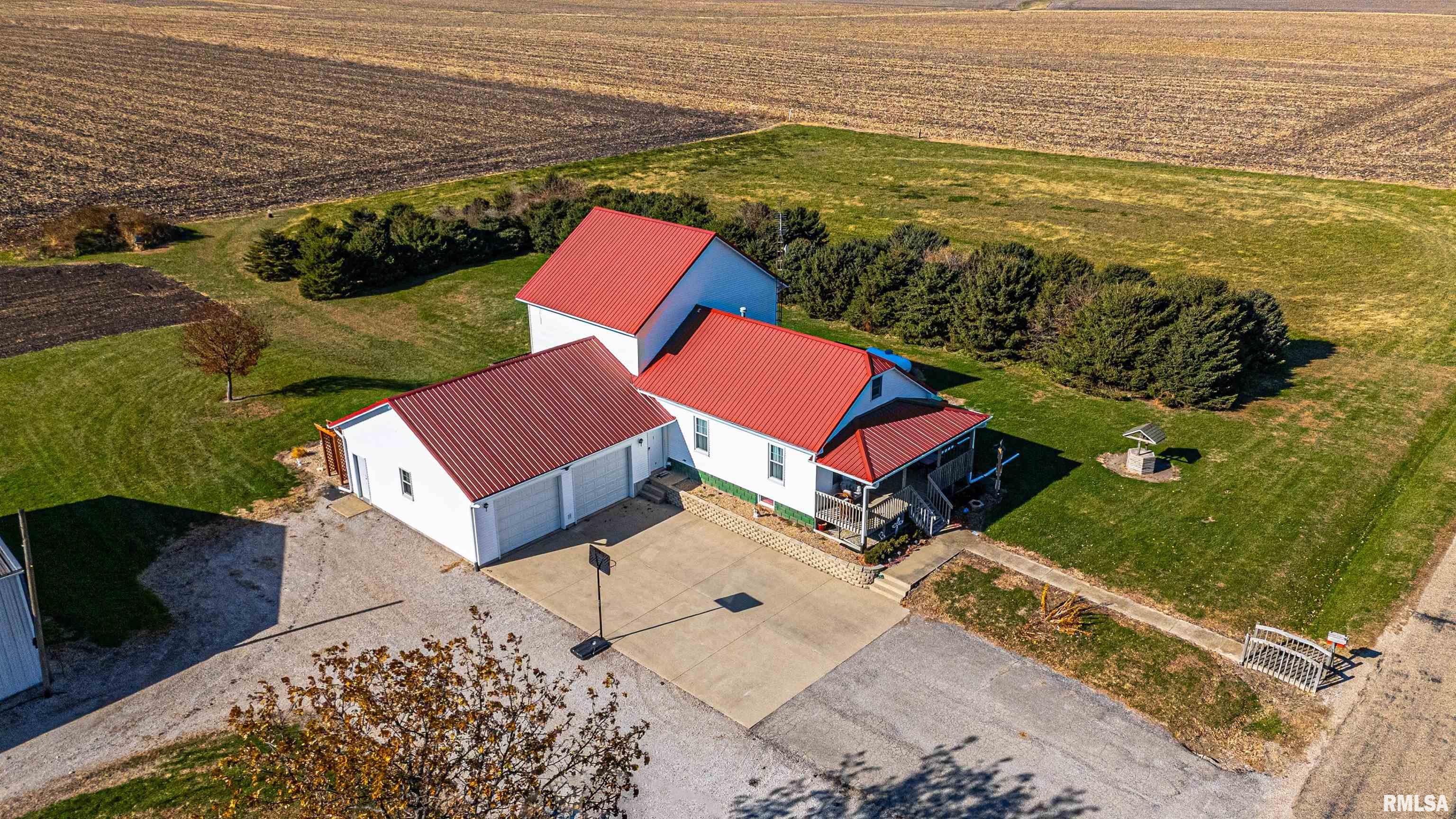 180 North 400 East Road Atlanta, IL 61723 - Photo 6 of 46