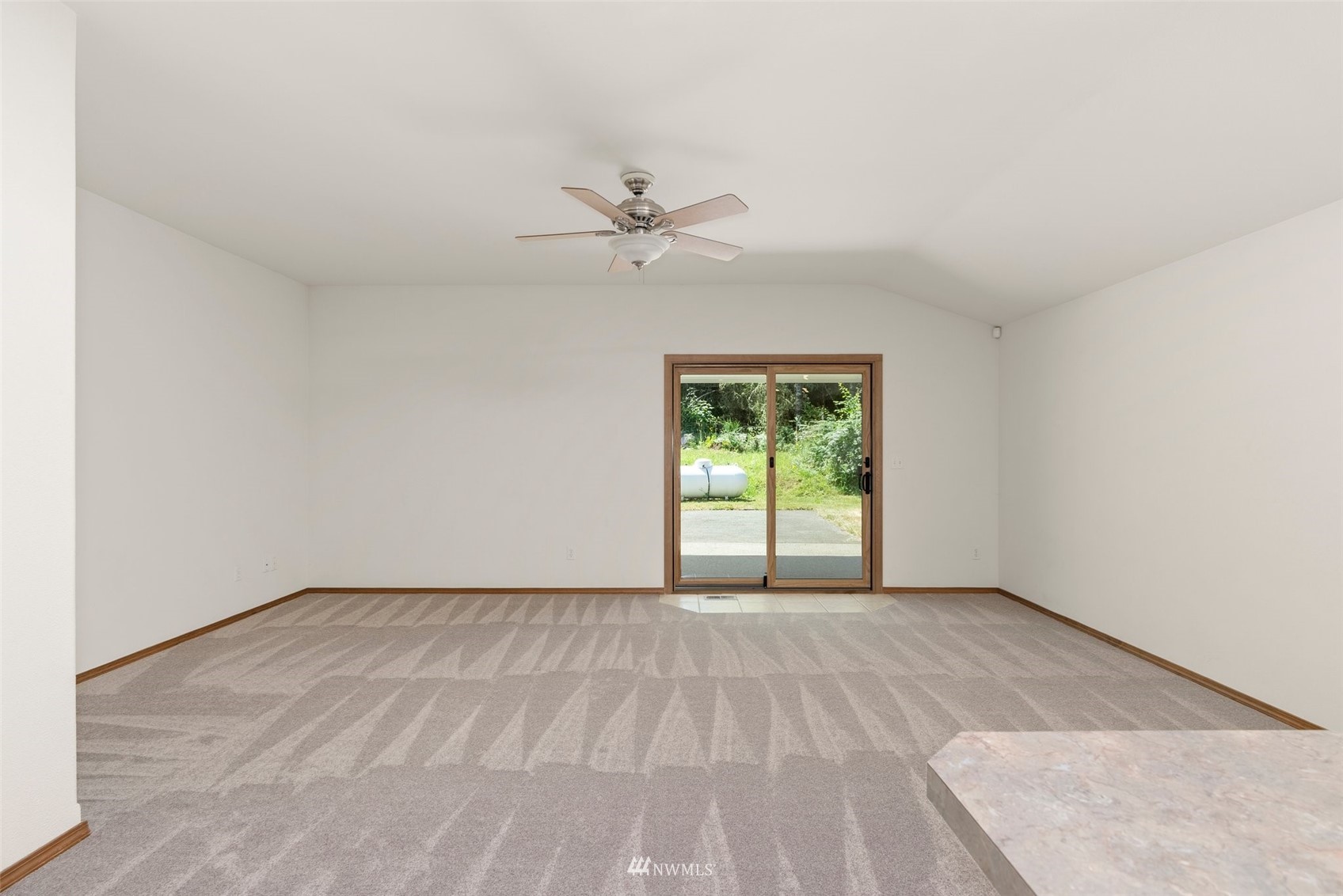 17120 Vail Loop Road Southeast Rainier, WA 98576 - Photo 12 of 33 Gallery Image 12
