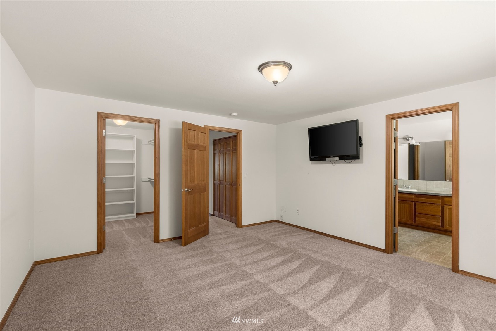 17120 Vail Loop Road Southeast Rainier, WA 98576 - Photo 14 of 33 Gallery Image 14
