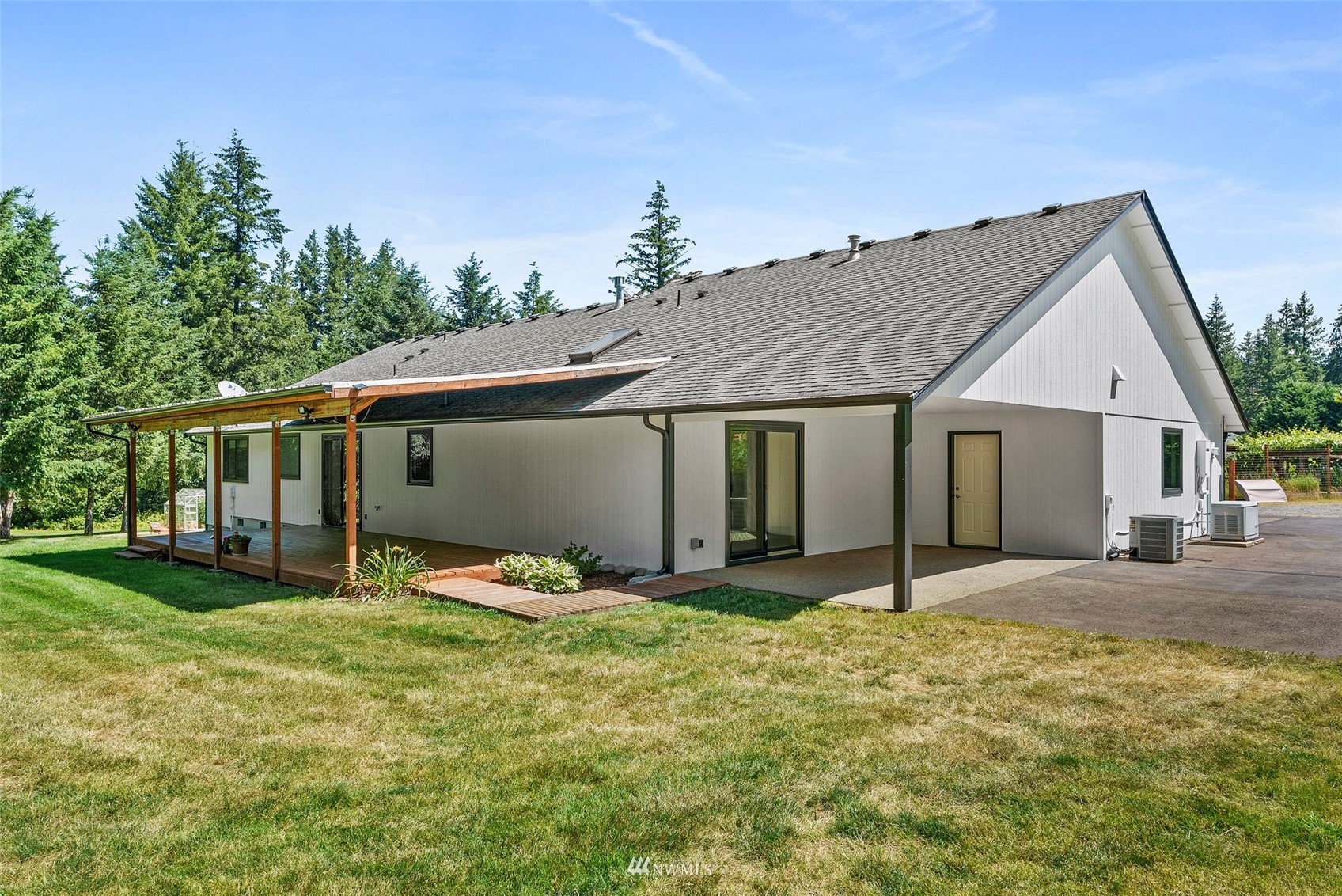 17120 Vail Loop Road Southeast Rainier, WA 98576 - Photo 26 of 33 Gallery Image 26