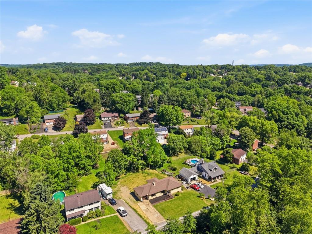 524 McElheny Road Glenshaw, PA 15116 - Photo 4 of 41 an aerial view of multiple house