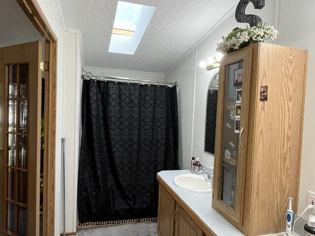 7136 Tannery Road, Unit 19 Two Rivers, WI 54241 - Photo 17 of 21 Full bath