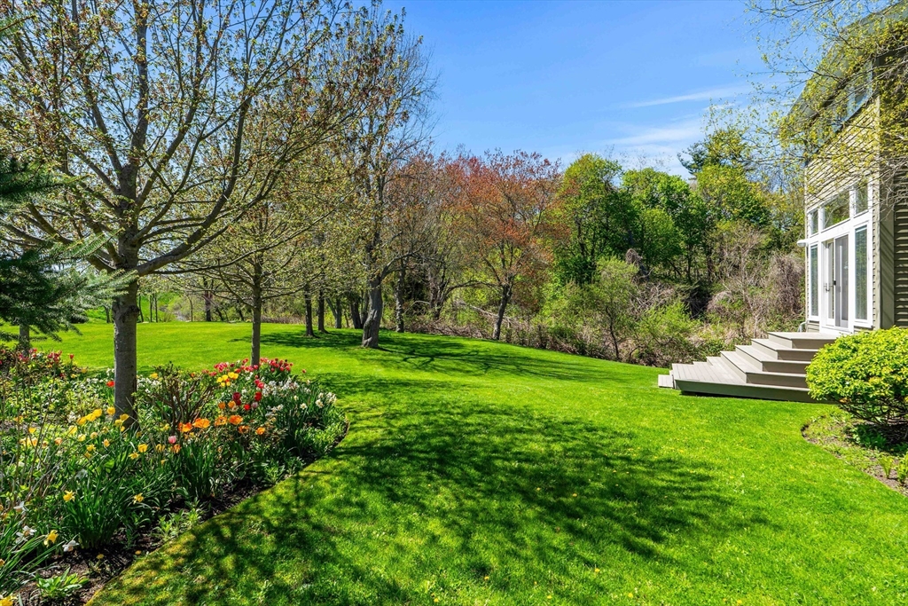 55 Stony Brook Road Marblehead, MA 01945 - Photo 3 of 41