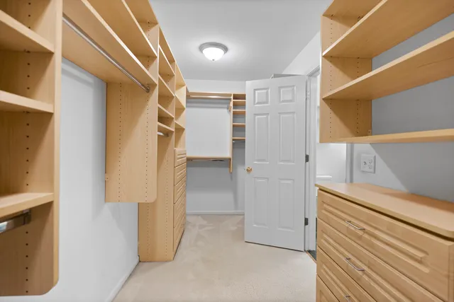 $575,000 | 662 Waterbury Avenue, Gurnee, IL 60031