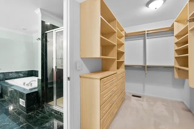 $575,000 | 662 Waterbury Avenue, Gurnee, IL 60031