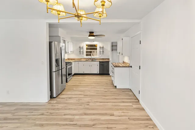 $164,900 | 105 Hickory Grove Lane, Salem, IL 62881