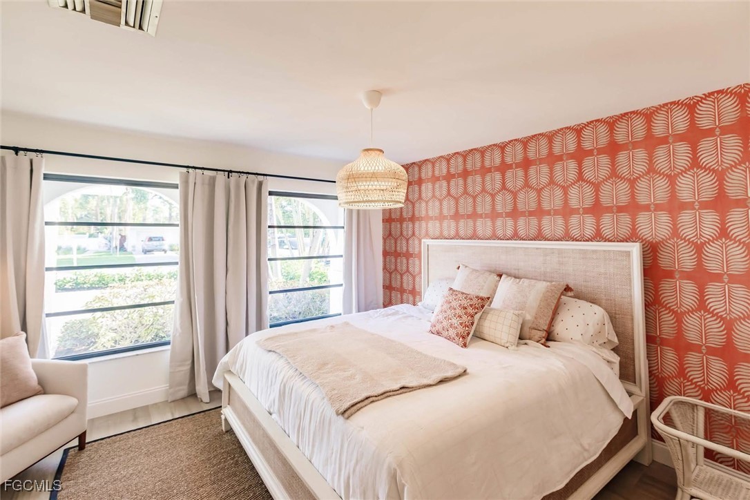 842 99th Avenue North Naples, FL 34108 - Photo 15 of 36