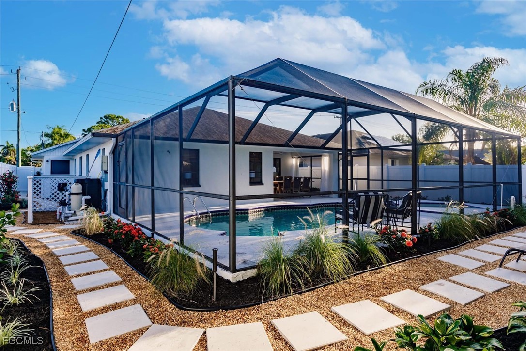 842 99th Avenue North Naples, FL 34108 - Photo 2 of 36