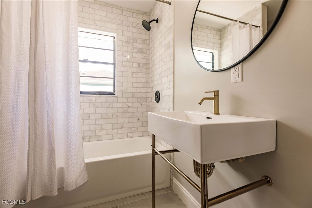 842 99th Avenue North Naples, FL 34108 - Photo 22 of 36