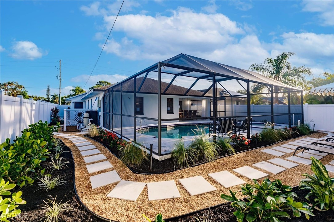 842 99th Avenue North Naples, FL 34108 - Photo 31 of 36