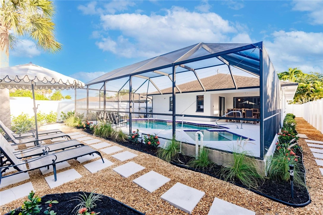 842 99th Avenue North Naples, FL 34108 - Photo 32 of 36